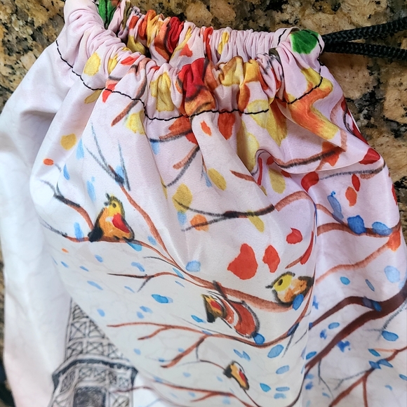 Paris Eiffeltower drawstring backpack/bag - Picture 2 of 5